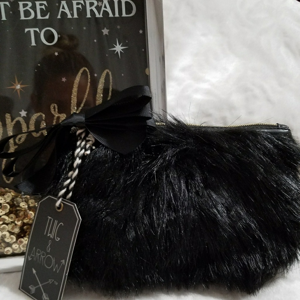 NEW TWIG AND ARROW FURRY BAG FIRM PRICE